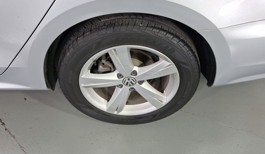 Volkswagen Passat 2.5 SPORTLINE TIPTRONIC Sedan 2015