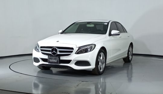 Mercedes Benz • Clase C