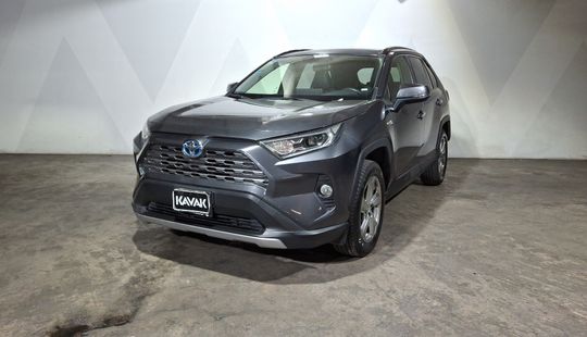 Toyota • RAV4