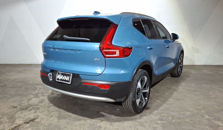 Volvo Xc40 2.0 B4 MHEV PLUS AUTO Suv 2024