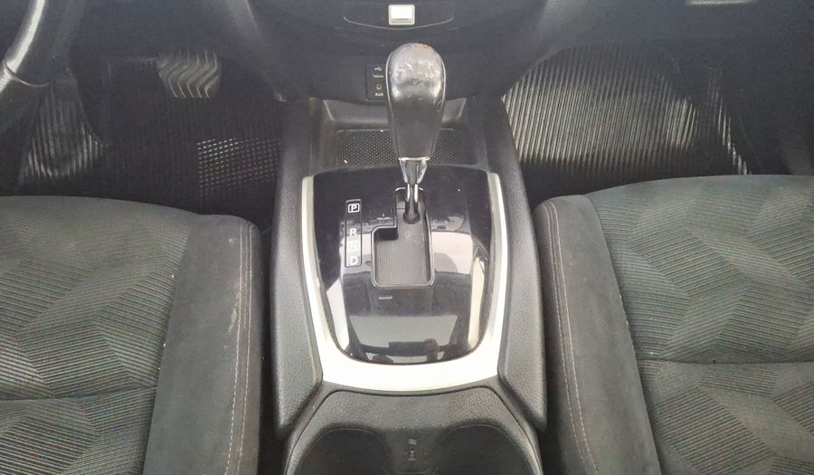Nissan X-trail 2.5 ADVANCE 2 ROW CVT Suv 2015