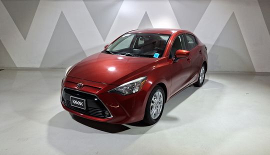 Toyota • Yaris
