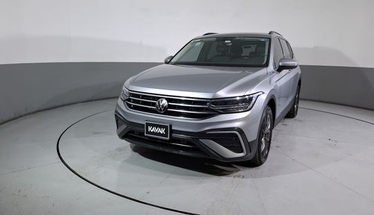 Volkswagen • Tiguan
