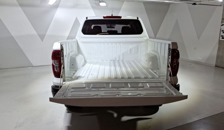 Ram 1200 2.4T TRADESMAN CREW CAB Pickup 2025
