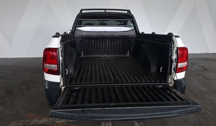 Volkswagen Saveiro 1.6 ROBUST CABINA SENCILLA Pickup 2022