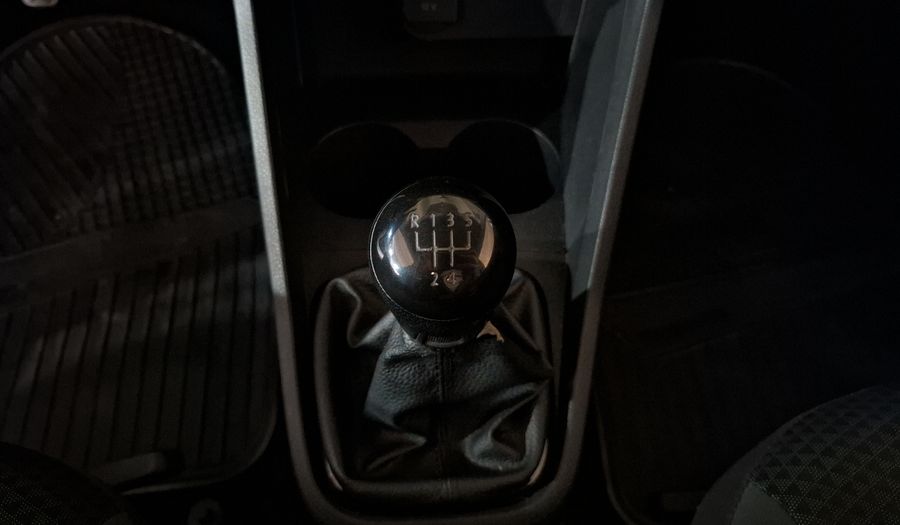 Volkswagen Saveiro 1.6 ROBUST CABINA SENCILLA Pickup 2022