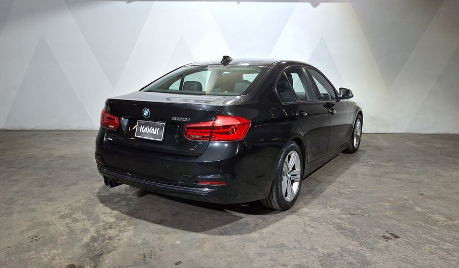Bmw Serie 3 2.0 320IA SPORT LINE AUTO Sedan 2017