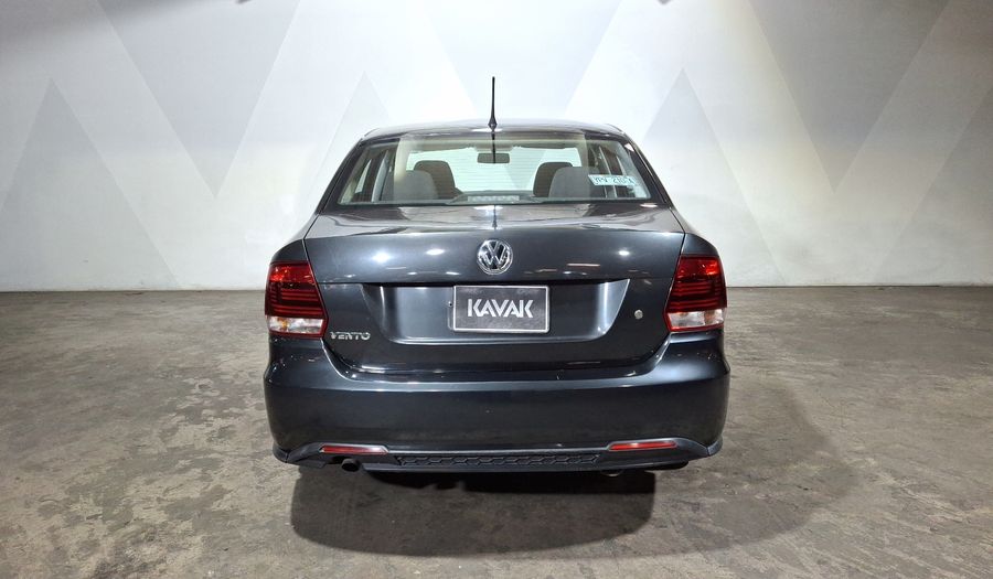 Volkswagen Vento 1.6 STARTLINE AUTO Sedan 2020