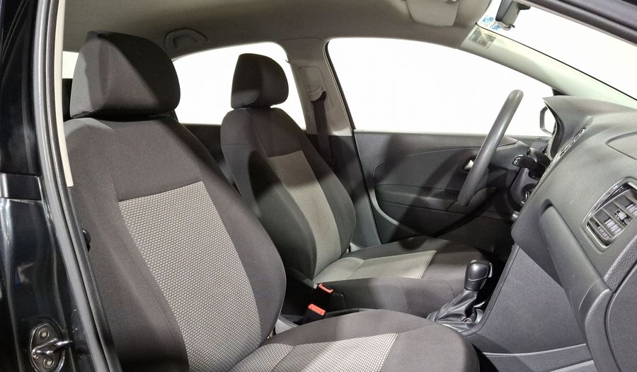 Volkswagen Vento 1.6 STARTLINE AUTO Sedan 2020