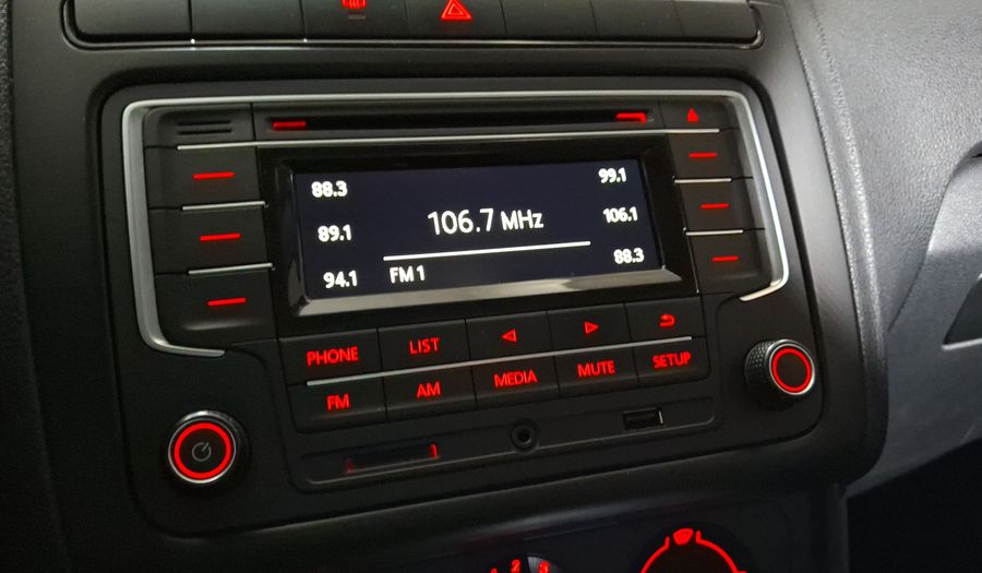 Volkswagen Vento 1.6 STARTLINE AUTO Sedan 2020