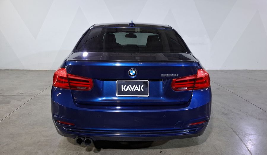 Bmw Serie 3 2.0 320IA SPORT LINE AUTO Sedan 2017