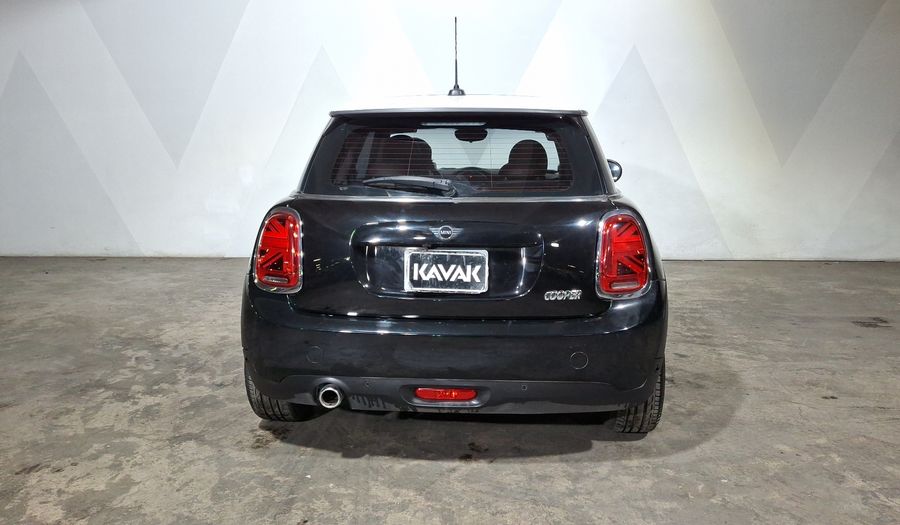 Mini Cooper 1.5 COOPER PEPPER DCT Hatchback 2021