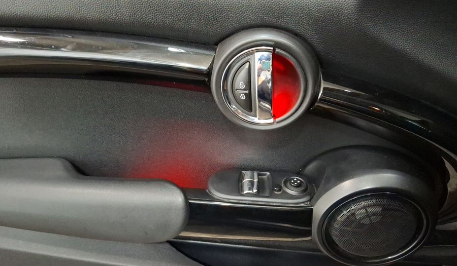 Mini Cooper 1.5 COOPER PEPPER DCT Hatchback 2021