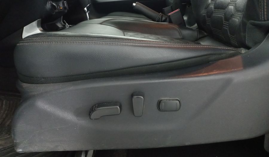 Nissan Frontier 2.5 PLATINUM LE DIESEL AUTO 4WD Pickup 2023