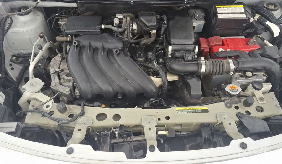 Nissan Versa 1.6 EXCLUSIVE TA AC Sedan 2015