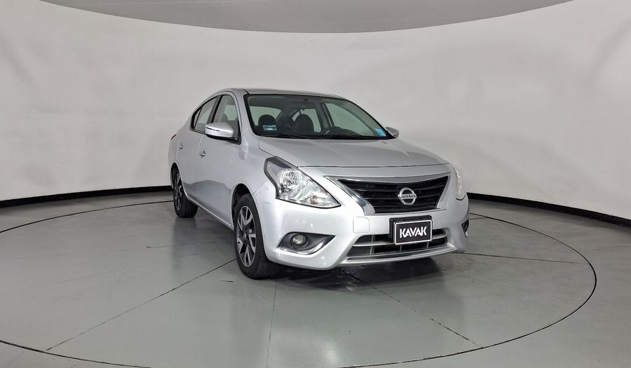 Nissan Versa 1.6 EXCLUSIVE TA AC Sedan 2015
