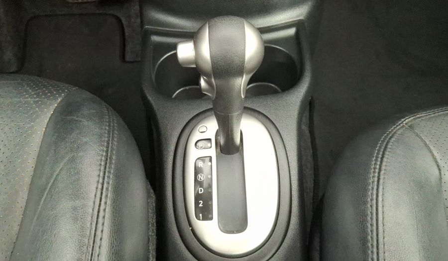 Nissan Versa 1.6 EXCLUSIVE TA AC Sedan 2015