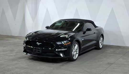 Ford • Mustang