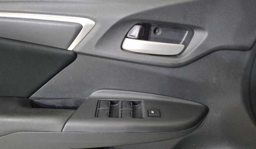 Honda Fit 1.5 COOL MT Hatchback 2015