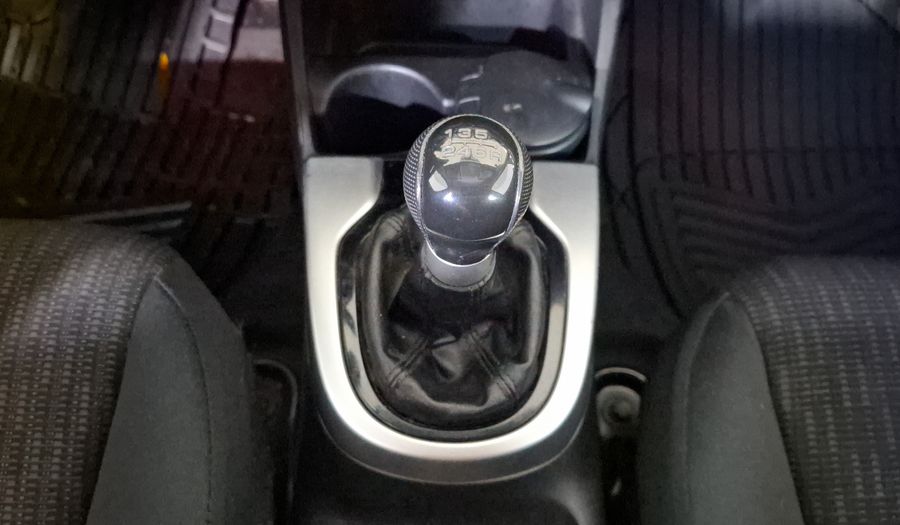 Honda Fit 1.5 COOL MT Hatchback 2015
