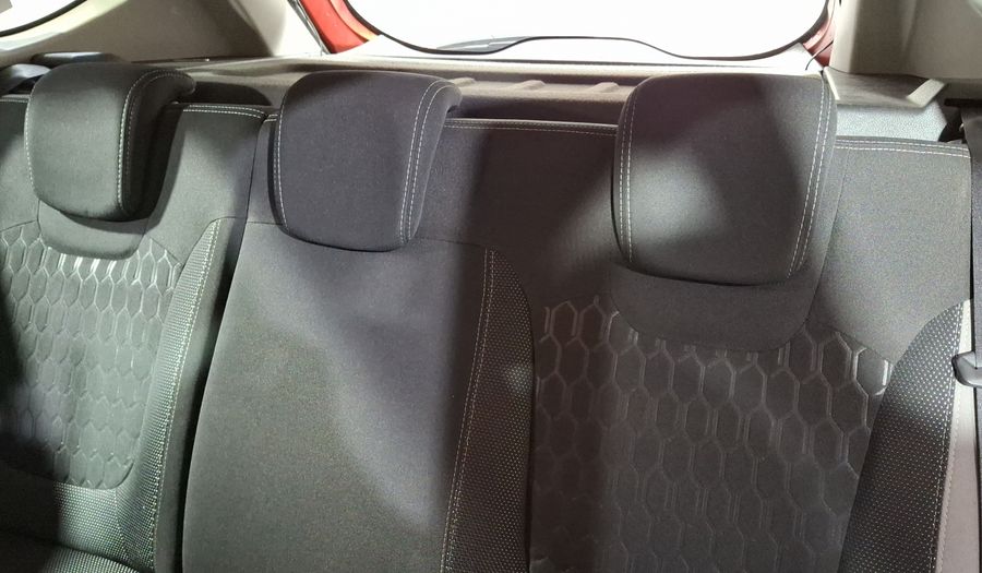 Renault Captur 2.0 INTENS AUTO Hatchback 2018