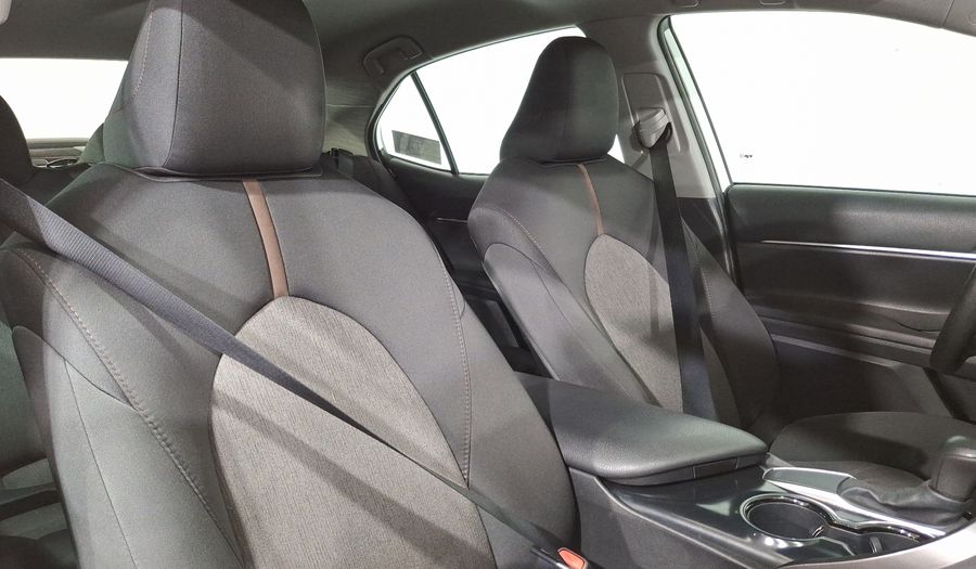 Toyota Camry 2.5 LE AUTO Sedan 2020