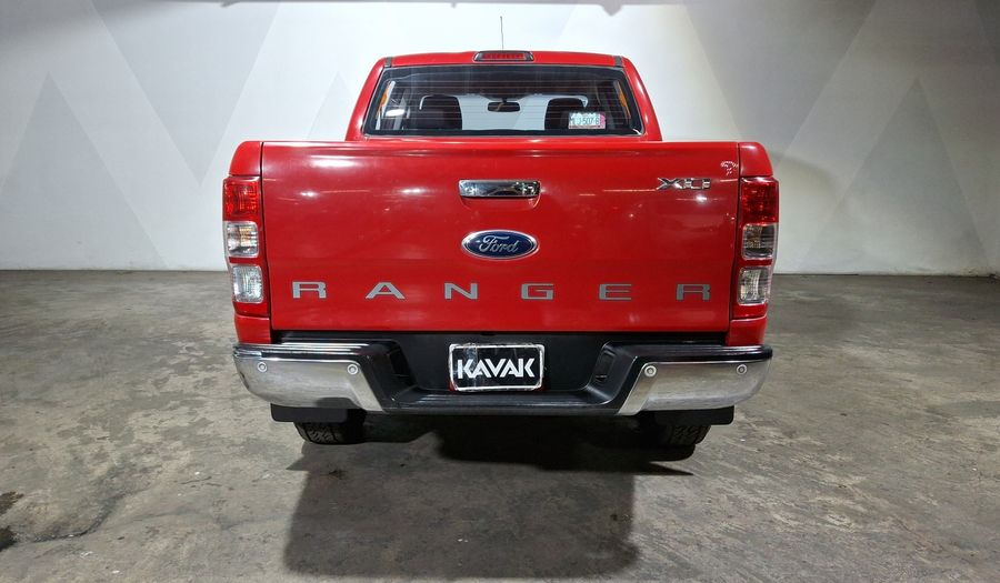 Ford Ranger 2.5 XLT GAS CREW CAB MT Pickup 2015