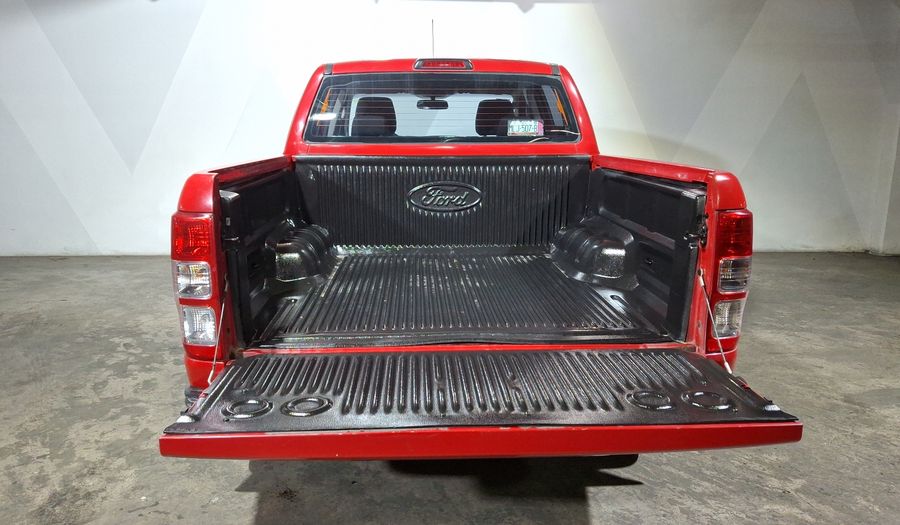 Ford Ranger 2.5 XLT GAS CREW CAB MT Pickup 2015