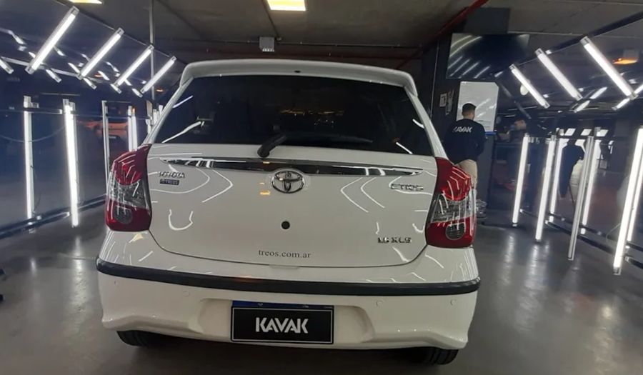 Toyota Etios 1.5 XLS AUTO Hatchback 2021