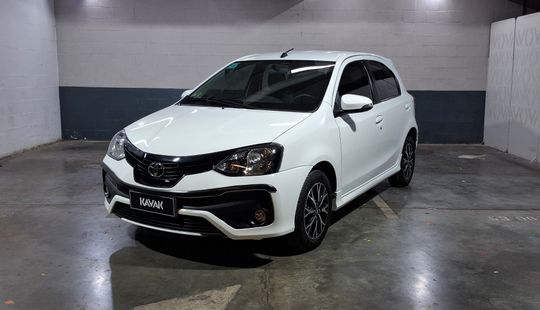 Toyota • Etios