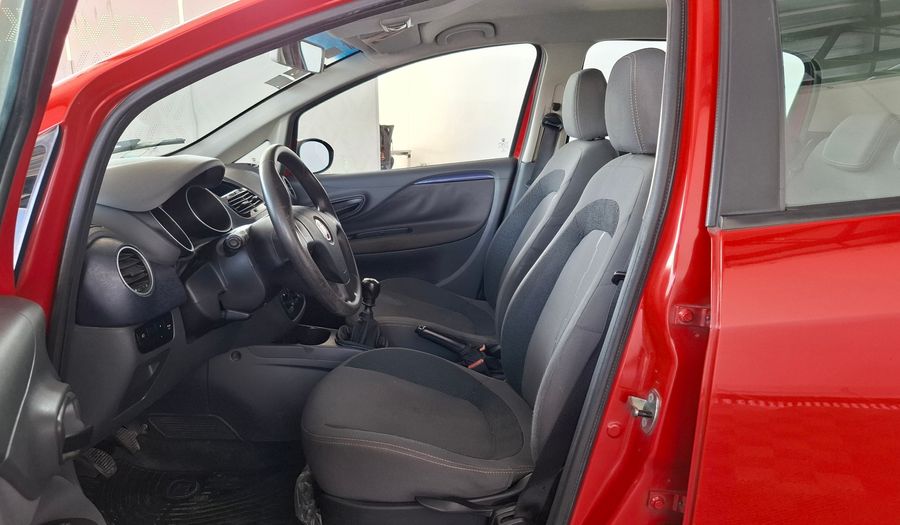 Fiat Punto 1.4 ATTRACTIVE 5P Hatchback 2013