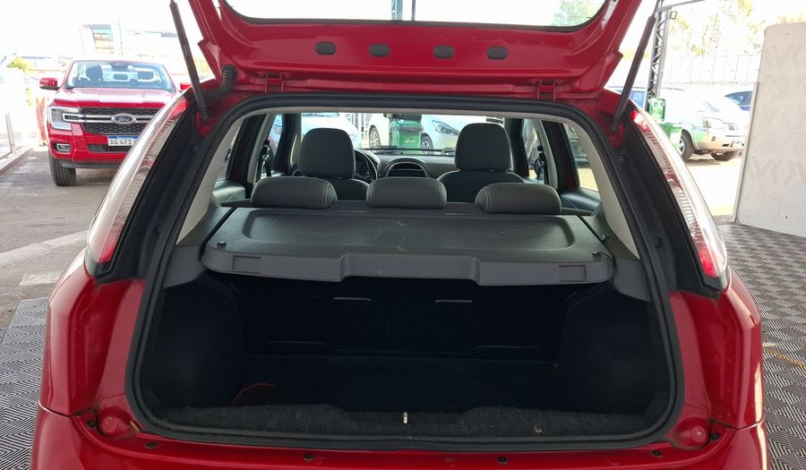 Fiat Punto 1.4 ATTRACTIVE 5P Hatchback 2013