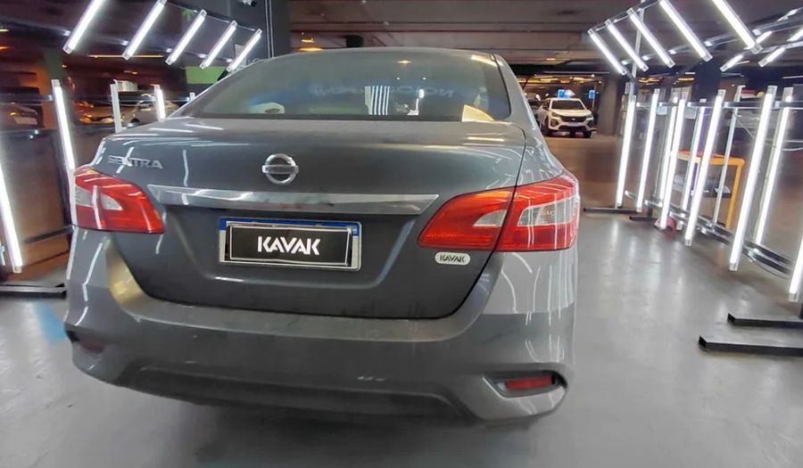 Nissan Sentra 1.8 ADVANCE Sedan 2017