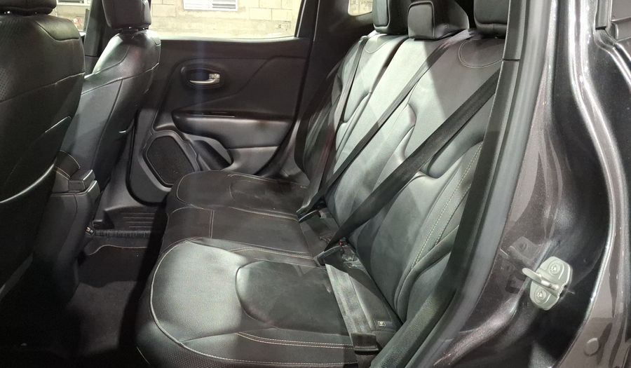 Jeep Renegade 1.3 LATITUDE AUTO Suv 2023