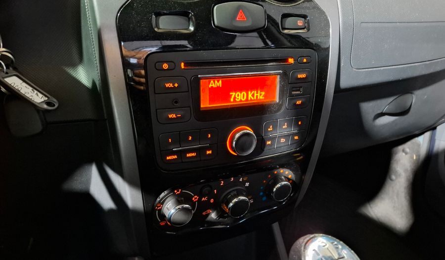 Renault Logan 1.6 8V PH2 PACK Sedan 2013
