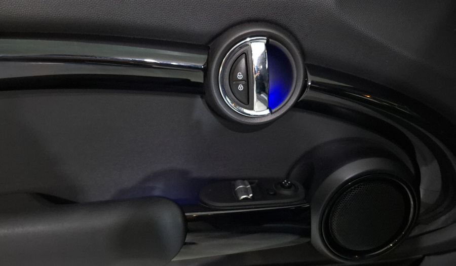 Mini Cooper 1.5 COOPER CHILI DCT Hatchback 2021