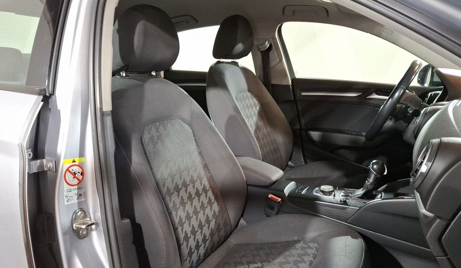 Audi A3 1.4 TFSI AMBIENTE S TRONIC Sedan 2016