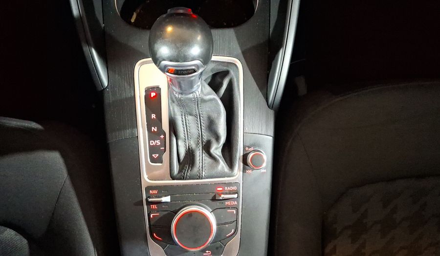 Audi A3 1.4 TFSI AMBIENTE S TRONIC Sedan 2016