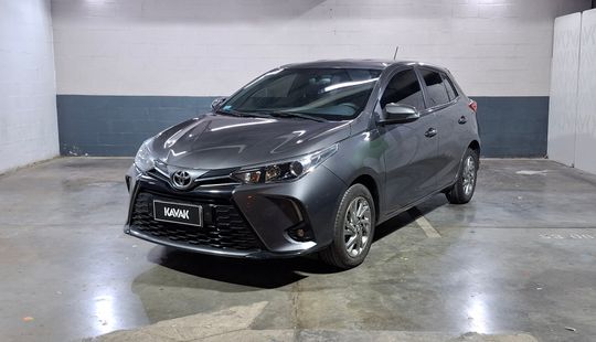 Toyota • Yaris