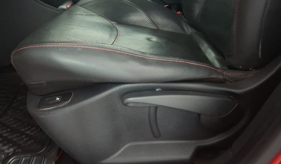 Renault Clio 1.6 RS PIEL Hatchback 2017