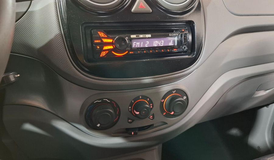 Fiat Palio 1.4 ATTRACTIVE Hatchback 2013