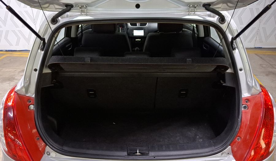 Suzuki Swift 1.4 GLX AT Hatchback 2014