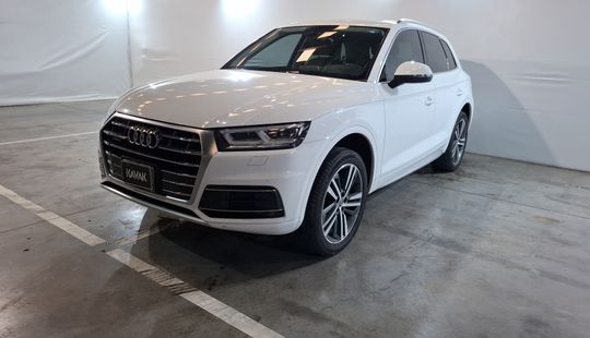 Audi • Q5