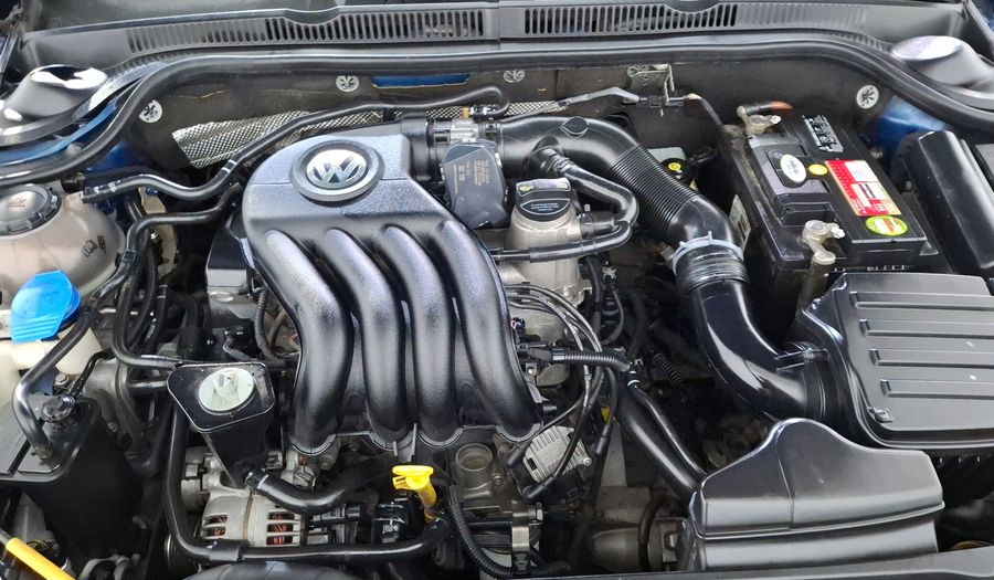 Volkswagen Jetta 2.0 MT Sedan 2018