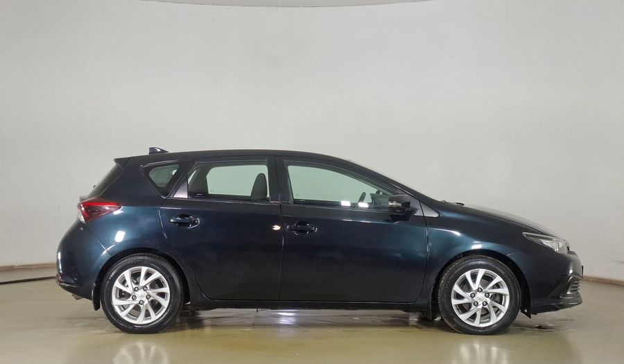 Toyota Auris 1.6 LEI CVT Hatchback 2016