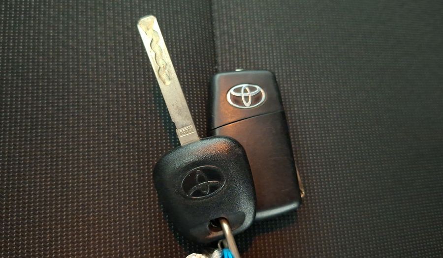 Toyota Auris 1.6 LEI CVT Hatchback 2016