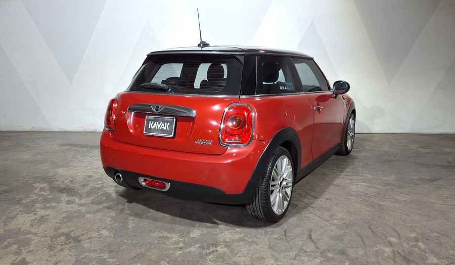 Mini Cooper 1.5 COOPER CHILI Hatchback 2017
