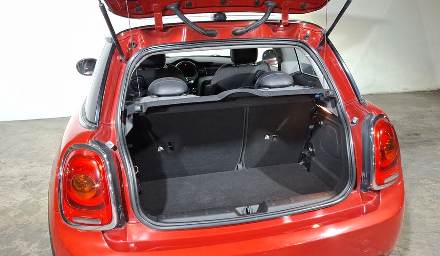 Mini Cooper 1.5 COOPER CHILI Hatchback 2017