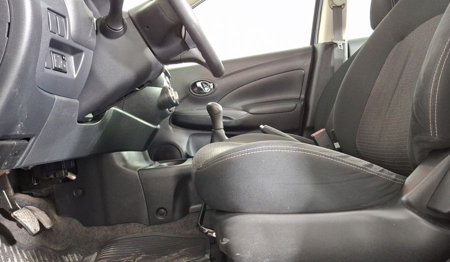Nissan Versa 1.6 SENSE TM AC Sedan 2014
