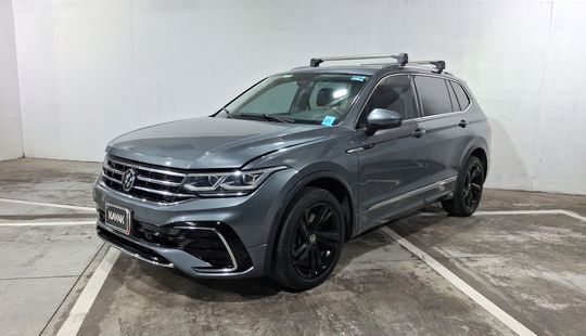 Volkswagen • Tiguan